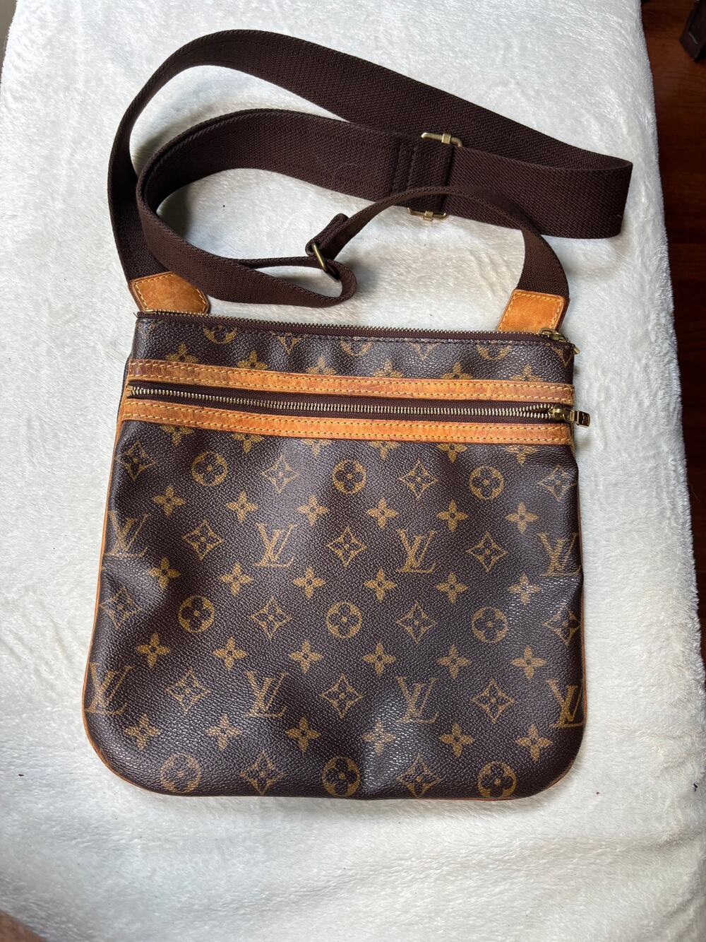 Louis Vuitton Monogram Pochette Bosphore Crossbody Bag Model M40044